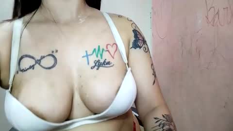 Stellapearlx online show from June 2026 01:27:01 AM