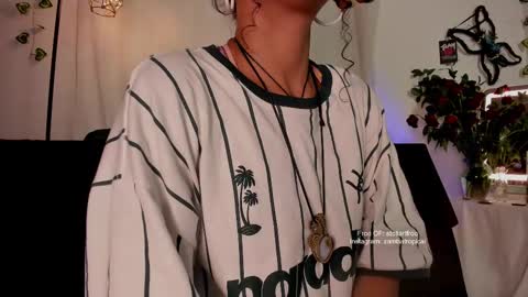 stellart_ online show from February 2025 06:38:02 AM