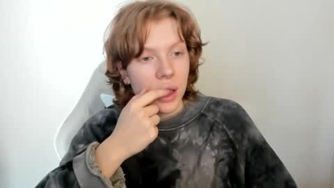 S T E L L A online show from February 2026 09:17:01 AM