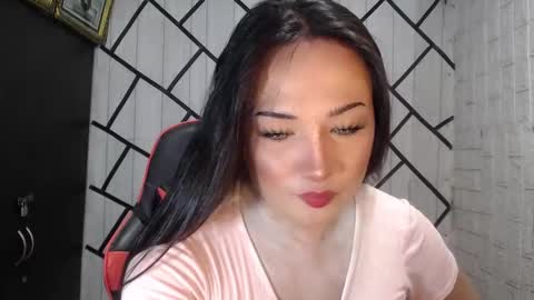 Snapshot of stellaven chatting on November 2025 02:35:01 AM Stellaven online show from November 2025 02:35:01 AM