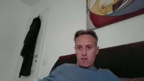 Snapshot of sten015 chatting on October 2025 12:39:02 PM sten015 online show from October 2025 12:39:02 PM