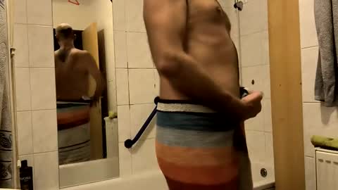 lee online show from September 2025 03:07:02 AM