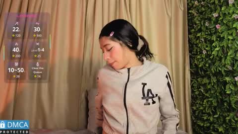 Stepha online show from October 2025 11:07:02 AM