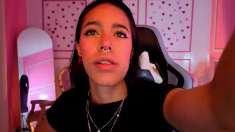 Snapshot of stephania_t chatting on January 2026 12:09:02 PM Stephania online show from January 2026 12:09:02 PM