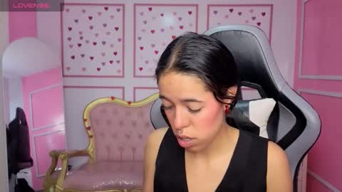 Snapshot of stephania_t chatting on February 2026 12:35:01 PM Stephania online show from February 2026 12:35:01 PM