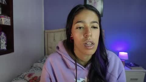 Snapshot of stephania_t chatting on April 2026 04:20:01 PM Stephania online show from April 2026 04:20:01 PM