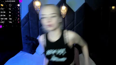 Stephanie Sea online show from January 2025 02:37:01 PM