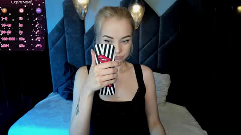 Stephanie Sea online show from January 2025 01:47:01 PM
