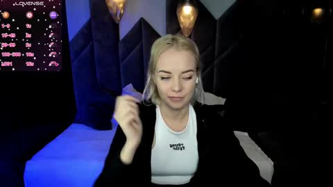 Stephanie Sea online show from February 2025 04:58:01 PM