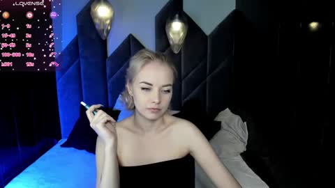 Stephanie Sea online show from February 2025 05:06:01 PM