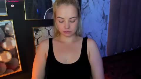 Stephanie Sea online show from July 2026 06:37:02 PM
