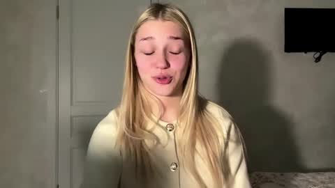 Steph online show from April 2026 04:01:01 PM