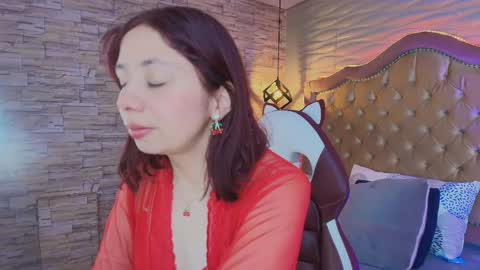 Snapshot of stephaniesun_ chatting on May 2026 01:08:02 PM Stephaniesun online show from May 2026 01:08:02 PM