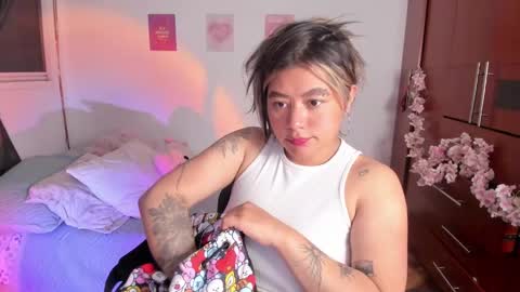 Stephanie  online show from October 2025 02:18:01 AM