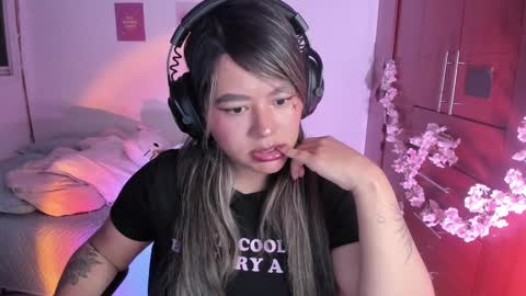 Stephanie  online show from October 2025 02:41:02 AM