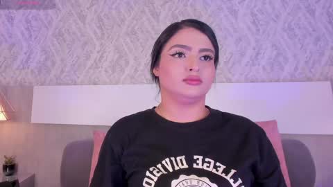 stephany_harlot online show from May 2026 11:43:01 PM