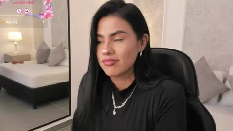 S T E P H A N Y A online show from May 2026 08:27:01 PM