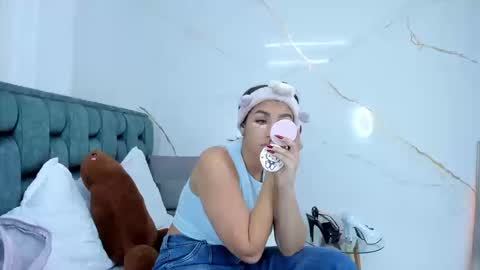 Stefanny online show from September 2025 11:27:01 PM