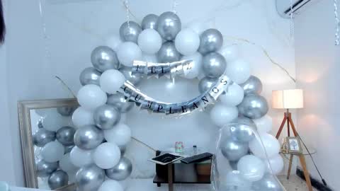 Stefanny online show from October 2025 12:41:02 AM