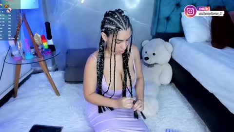 Stefanny online show from May 2026 01:33:01 AM