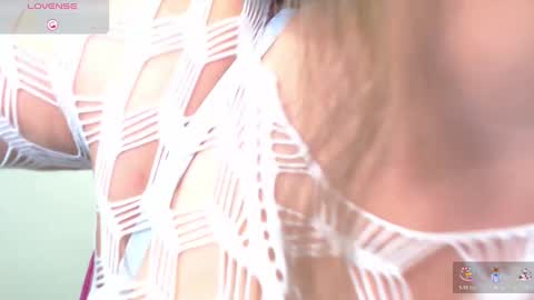 Snapshot of stephanyyx1 chatting on January 2025 02:54:01 AM stephanyyx1 online show from January 2025 02:54:01 AM