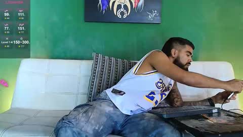    ................     online show from December 2025 07:52:02 PM