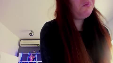 Snapshot of stephierousee chatting on February 2026 06:24:01 AM Stephie online show from February 2026 06:24:01 AM