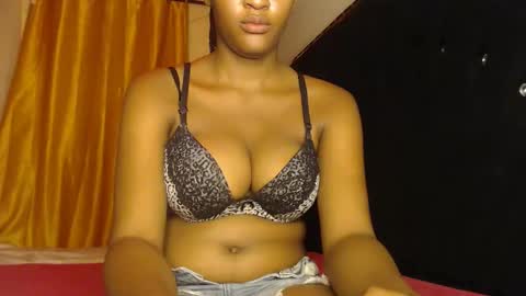 Snapshot of steppa20 chatting on October 2025 06:05:02 PM cate ma belle online show from October 2025 06:05:02 PM