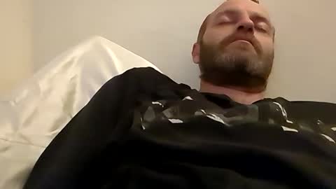 sterng123 online show from December 2024 01:58:02 AM