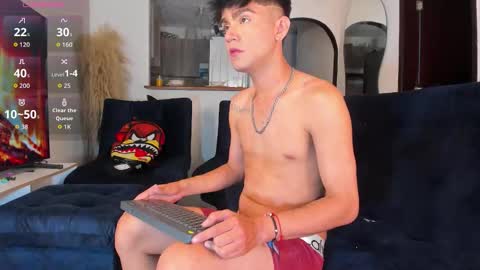 Snapshot of steven_baby69 chatting on November 2025 06:07:02 AM STEVENN online show from November 2025 06:07:02 AM