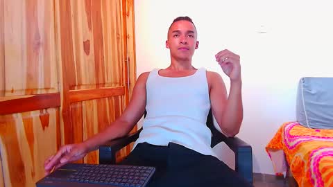 steven_modelo69 online show from December 2024 01:46:01 AM