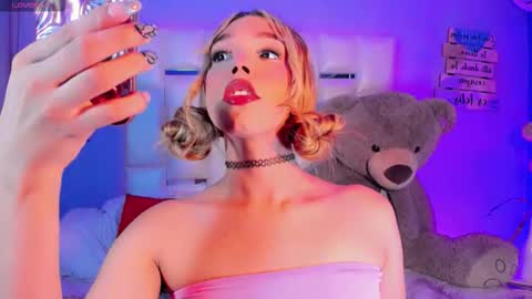 Steisee Reyes online show from November 2025 08:40:02 PM