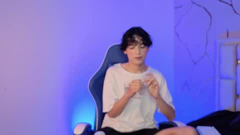 Sthepano  online show from March 2026 03:30:02 AM