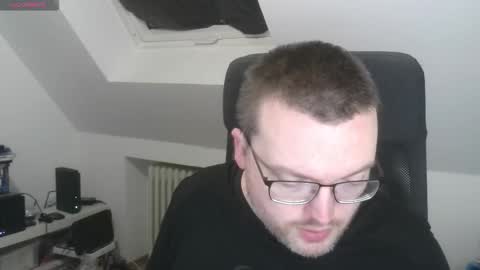 Snapshot of still_alive1985 chatting on November 2025 08:52:01 PM Oliver online show from November 2025 08:52:01 PM