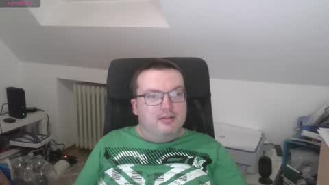 Snapshot of still_alive1985 chatting on November 2025 04:44:01 PM Oliver online show from November 2025 04:44:01 PM