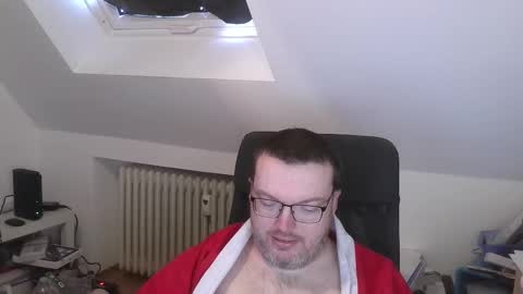 Snapshot of still_alive1985 chatting on December 2025 07:58:02 AM Oliver online show from December 2025 07:58:02 AM