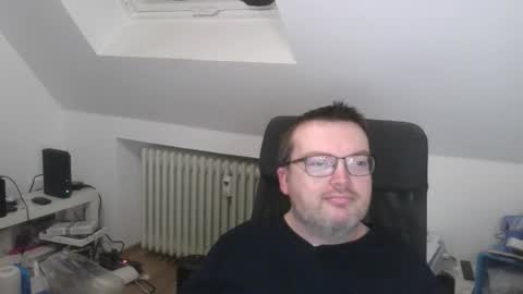 Snapshot of still_alive1985 chatting on January 2026 06:50:02 AM Oliver online show from January 2026 06:50:02 AM