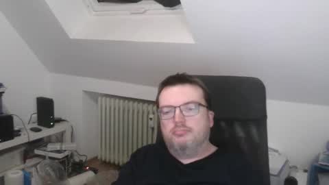 Snapshot of still_alive1985 chatting on January 2026 07:26:01 PM Oliver online show from January 2026 07:26:01 PM