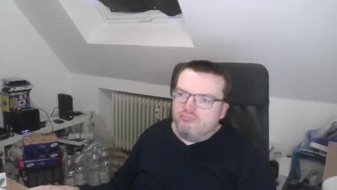 Snapshot of still_alive1985 chatting on February 2026 06:31:01 AM Oliver online show from February 2026 06:31:01 AM