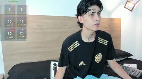 stivenbenet1 online show from January 2025 12:55:01 PM