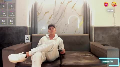 friends online show from May 2026 03:46:02 AM