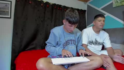 Stiven  online show from December 2025 06:11:01 AM