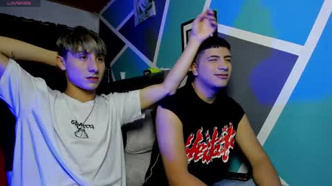 Stiven  online show from April 2026 01:45:01 AM
