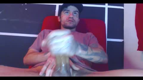 stiven online show from November 2025 01:33:01 PM