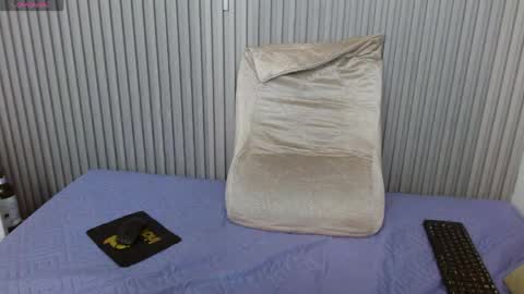 Stiwen online show from April 2026 09:12:02 PM