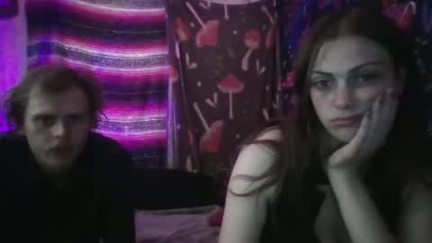 Stonercouple6928 online show from June 2026 10:56:02 PM