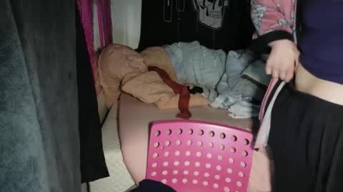 Snapshot of stoned2dabones666 chatting on December 2025 10:11:02 AM Haily online show from December 2025 10:11:02 AM