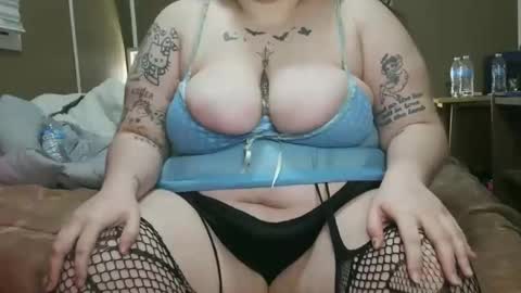 stonedbbw01 online show from February 2026 07:40:01 AM