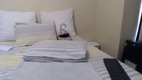 stonefruit76 online show from February 2026 11:40:02 AM