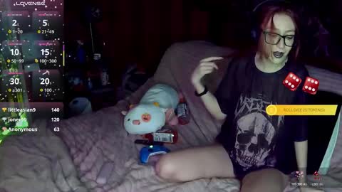 Snapshot of stonipebblz chatting on March 2026 04:07:01 PM StoniPebblz online show from March 2026 04:07:01 PM